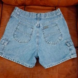 High rise Riveted by Lee cargo Jean shorts Sz 8
